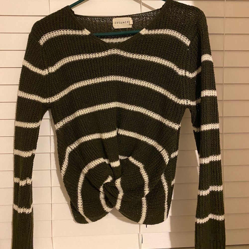 Women’s small dry goods sweater